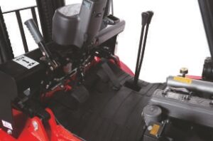 Бензиновый погрузчик EP CPQD15T8 2F300 Nissan K21
